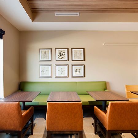 Country Inn & Suites By Radisson, Springfield Southeast Екстериор снимка