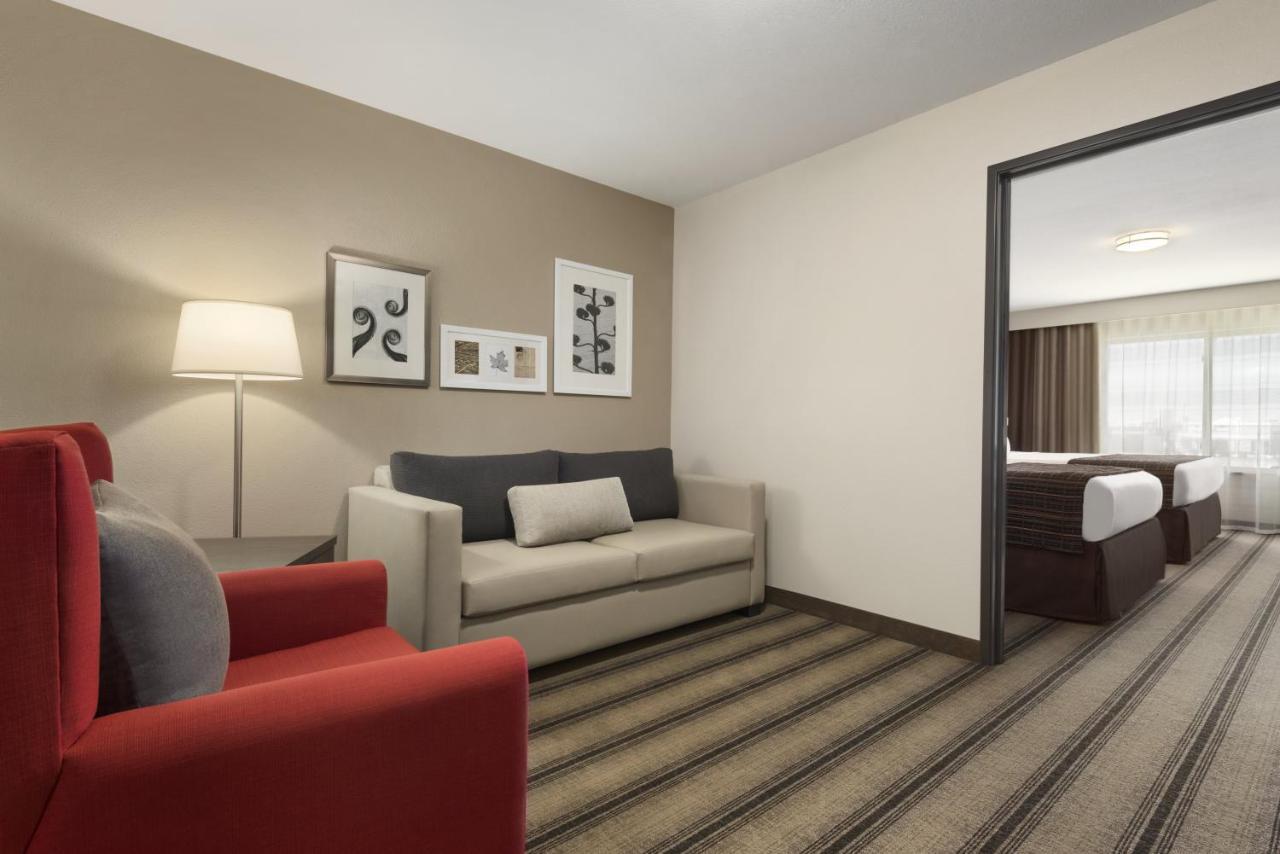 Country Inn & Suites By Radisson, Springfield Southeast Екстериор снимка