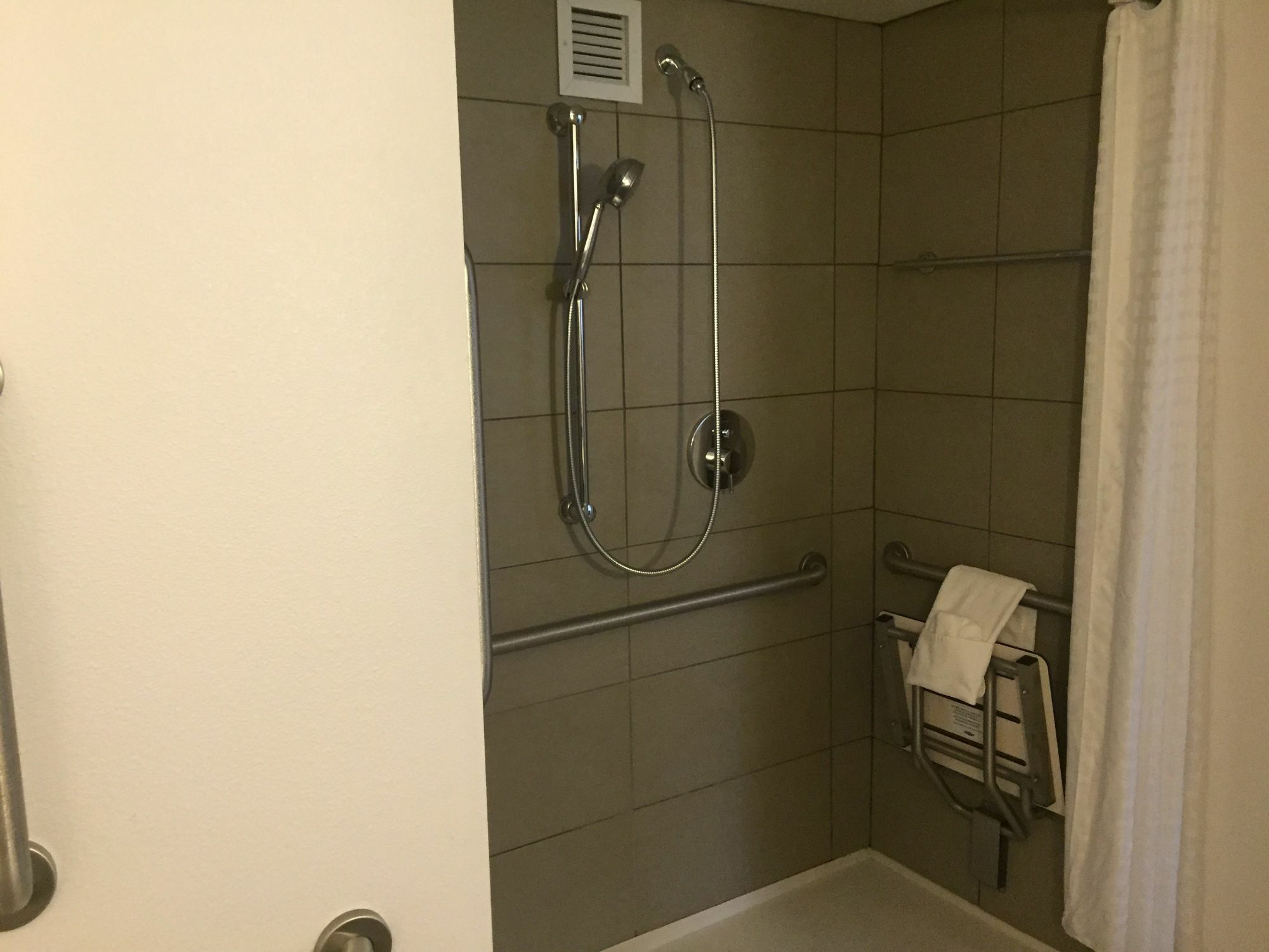 Country Inn & Suites By Radisson, Springfield Southeast Екстериор снимка